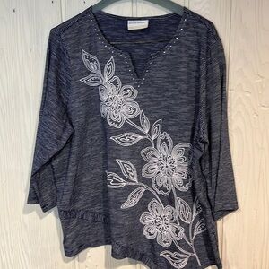 ALFRED DUNNER WOMEN Blouse with Embroidery and Studs Asymmetrical Hemline